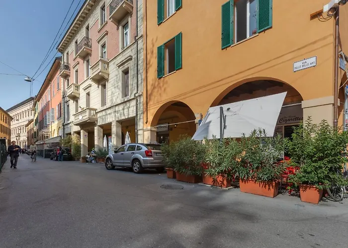 Accademia Delle Belle Arti University Apartment
